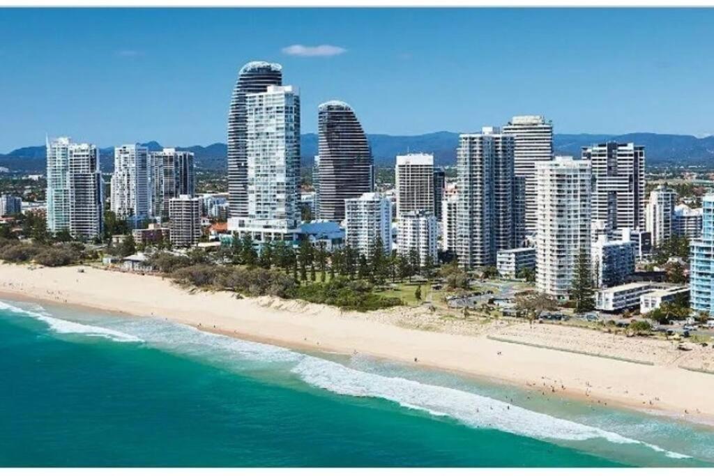 Broadbeach Victoria Square Голд-Кост Экстерьер фото