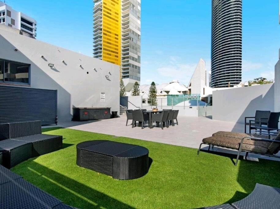 Broadbeach Victoria Square Голд-Кост Экстерьер фото